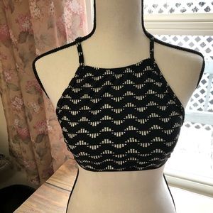 💜💜 Sexy Little Halter Top 🥰 Ties in Back